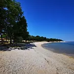 Lovely Apartment Near The Beach With A Sea View