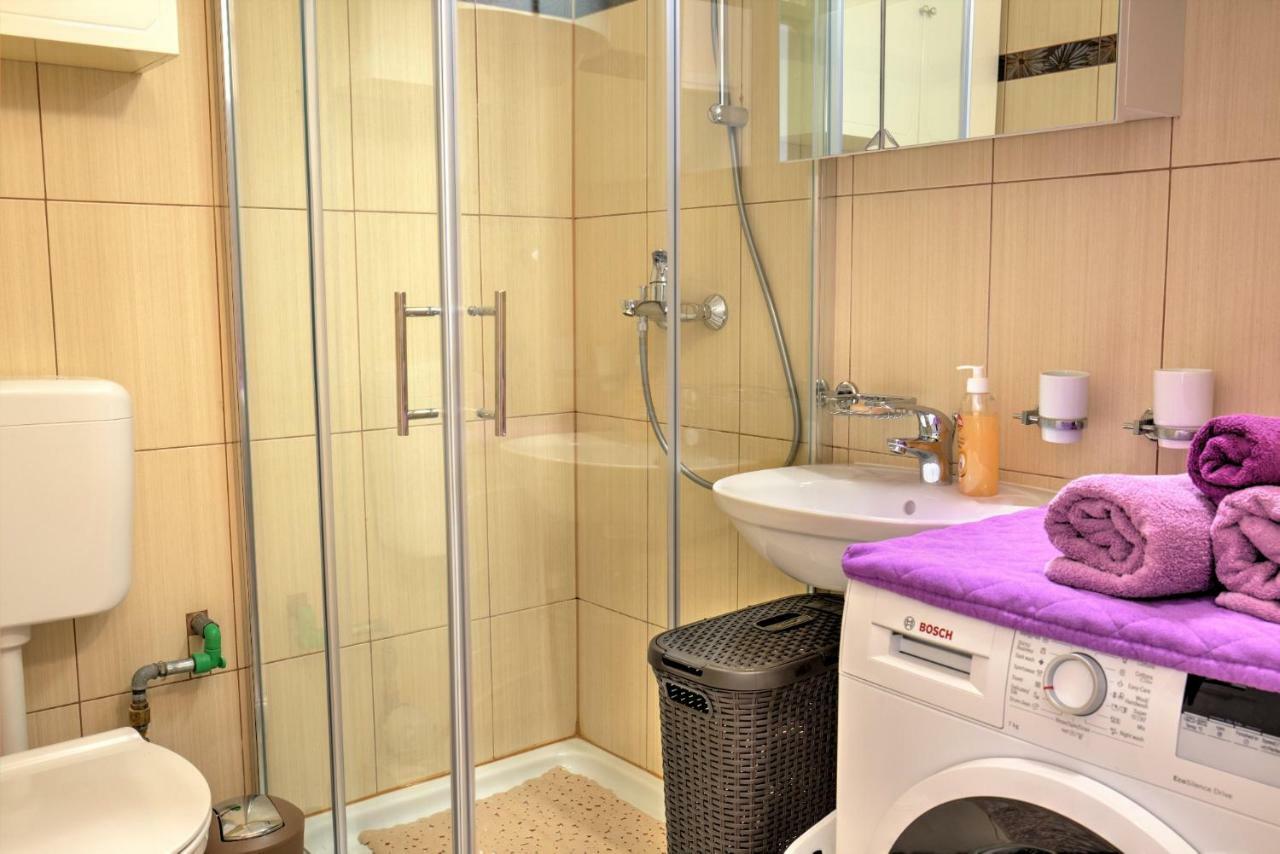 Apartmán Lovely Near The With A Sea View