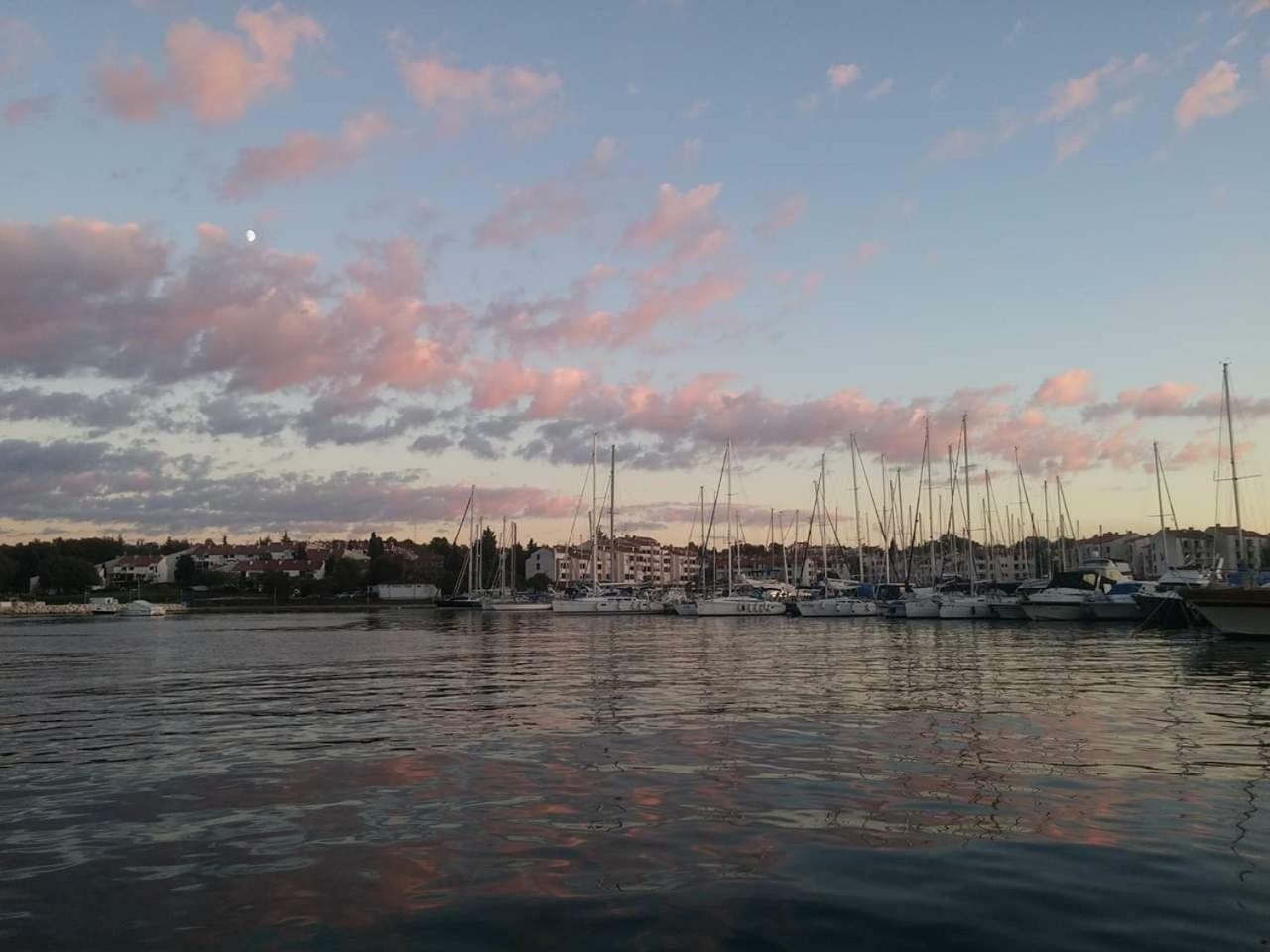 Lovely Near The With A Sea View * Porec